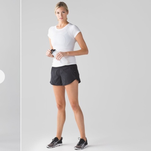 Lululemon Tracker Short IV Black 2015 - Picture 7 of 14